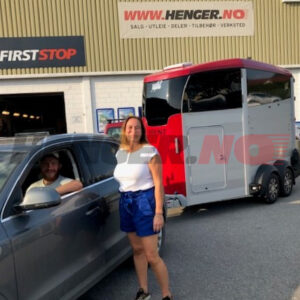 Ifor Williams HBX511 hestehenger m. salkammer RØD